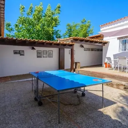 Grand In Chimeneas, Pool Chimeneas